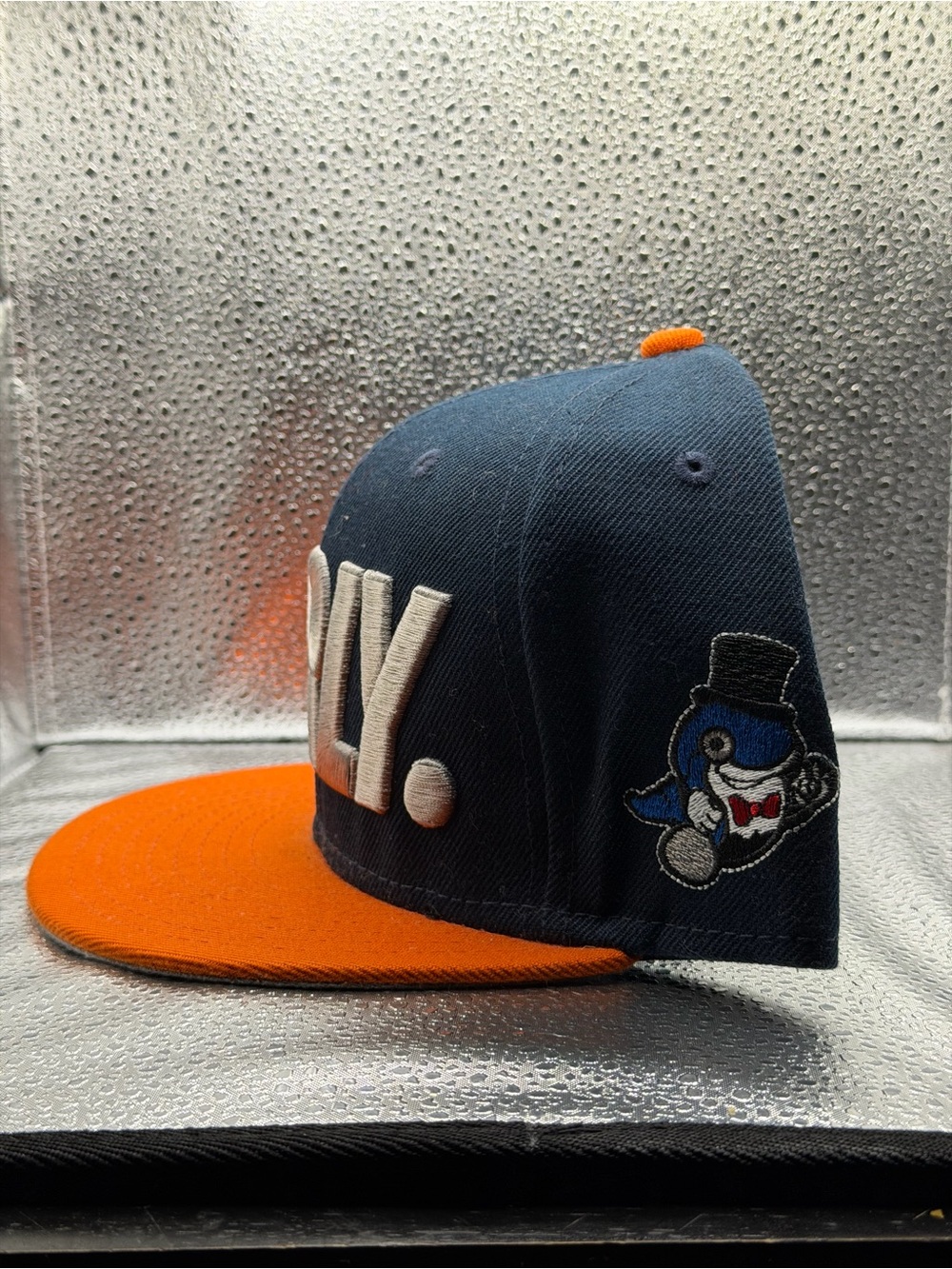 SnapBack young whales EARLY hat - Picture 2 of 2